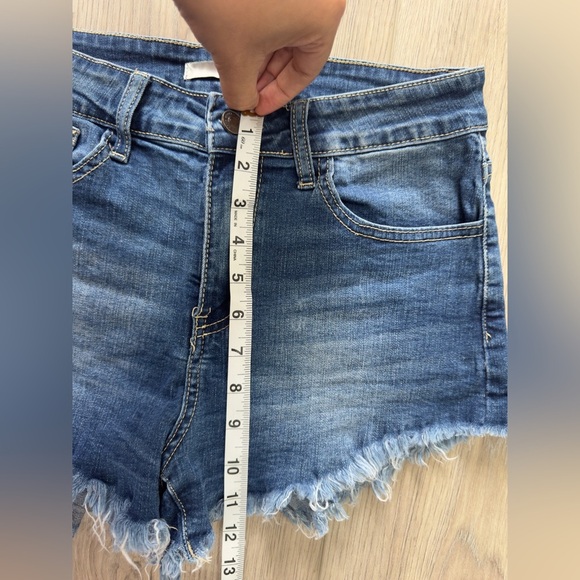 Kan can Denim Frayed Hem Women's Shorts - Picture 4 of 8